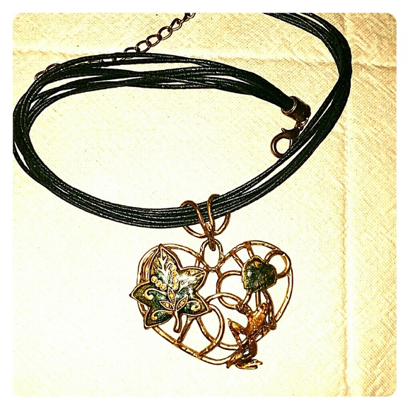 Golden heart frog leaf Necklace