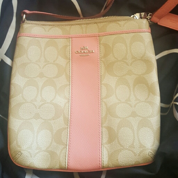 Coach crossbody purse - Picture 1 of 3