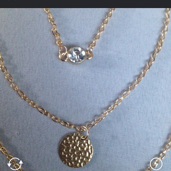 NWOT gold layer necklace - Picture 3 of 4