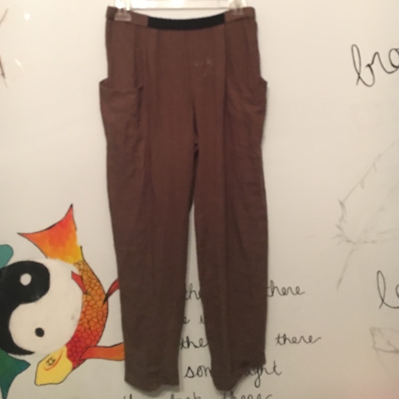 UO green pants
