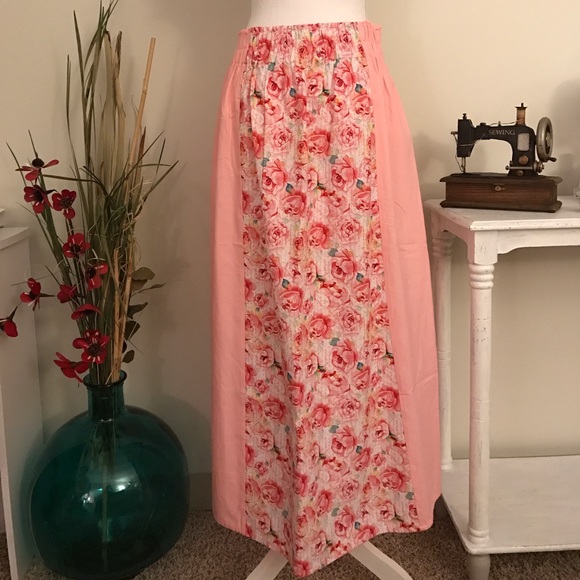 Skirt - Picture 1 of 1