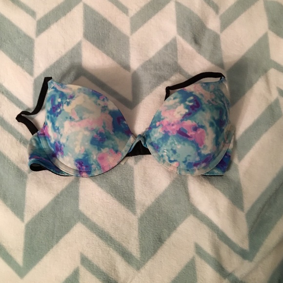 Victorias Secret Bra - Picture 1 of 3