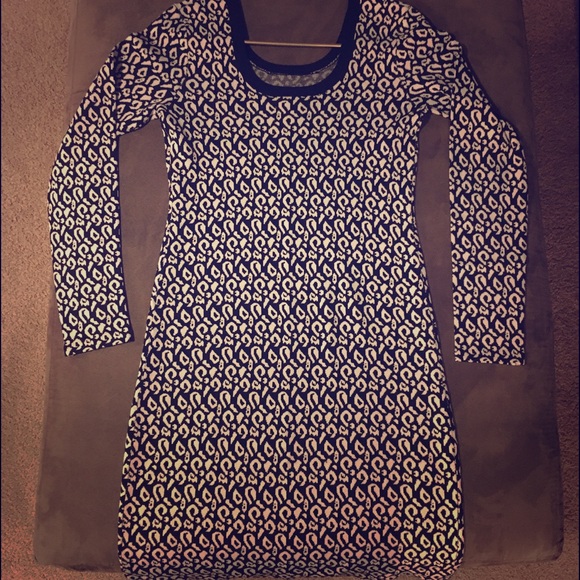 Banana Republic Dresses & Skirts - Banana Republic long sleeve dress