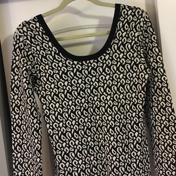 Banana Republic long sleeve dress - Picture 2 of 3
