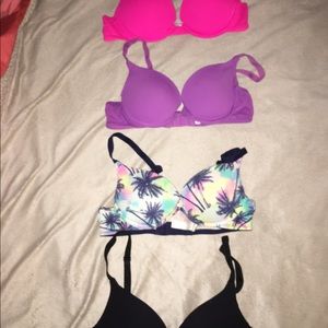 🔴🔴🔴4 VICTORIA'S SECRET BRAS🔴🔴🔴