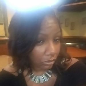 Meet your Posher, Clarissa