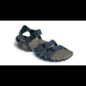 New in box! TEVA men's volterra alp sandal-navy