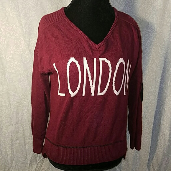 Romeo & Juliet London Sweater (Small)