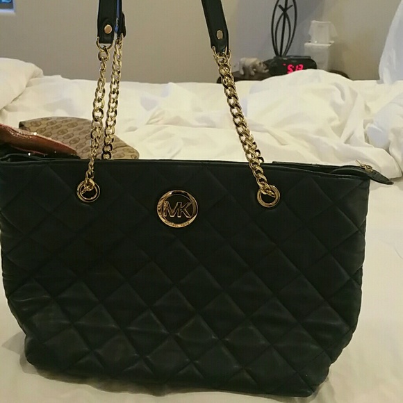 Michael Kors navy leather shoudar/tote