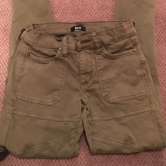 UO low rise army green jeans