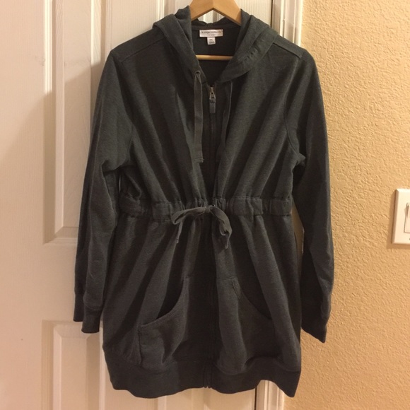 Liz Lange hoodie