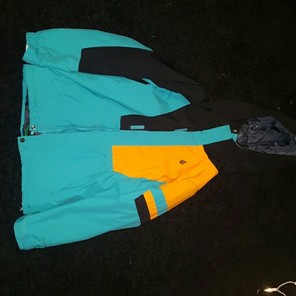 Youth volcom snow jacket