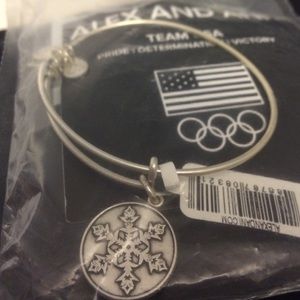 RETIRED BRAND NEW ALEX & ANI BRACELET
