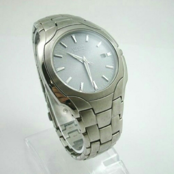 Like new- Men's Citizen Eco Drive watch
