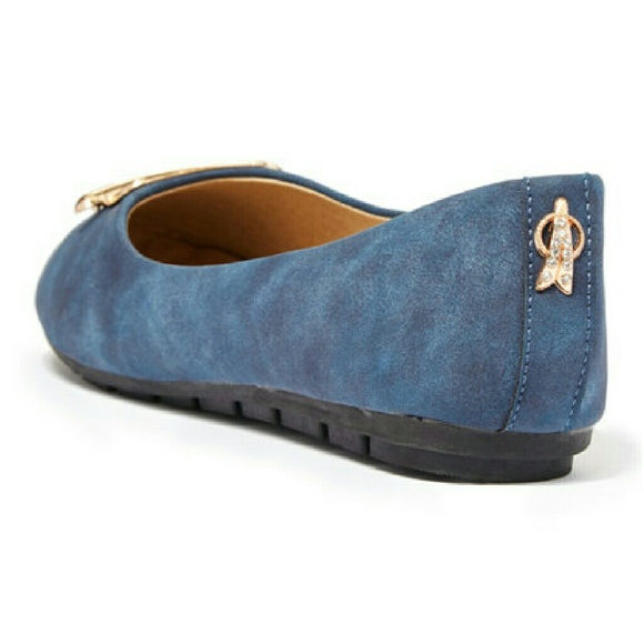 Women Faux Suede Buckle Flats, Navy b-2240 - Picture 3 of 3