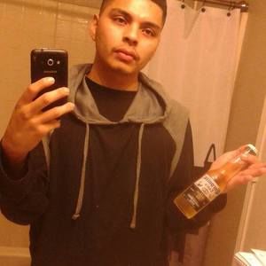 Meet your Posher, Raul