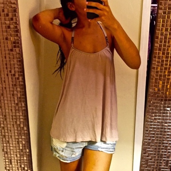 • SPRING SALE • Beige Flowy Top - Picture 6 of 6