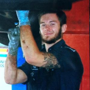 Meet your Posher, Troy