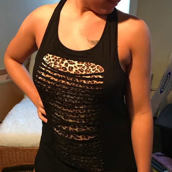 Unique Cheetah tank