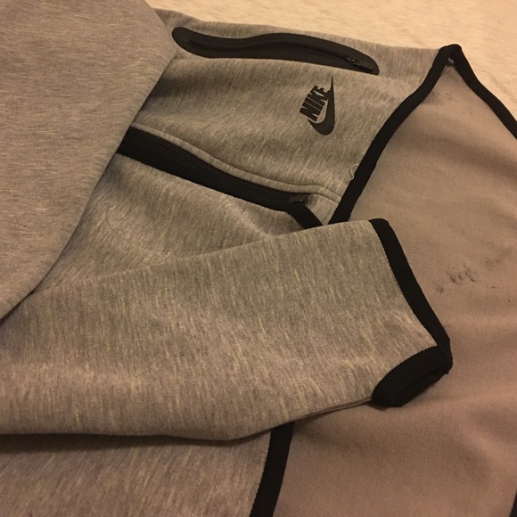 Nike Jacket - Picture 2 of 3