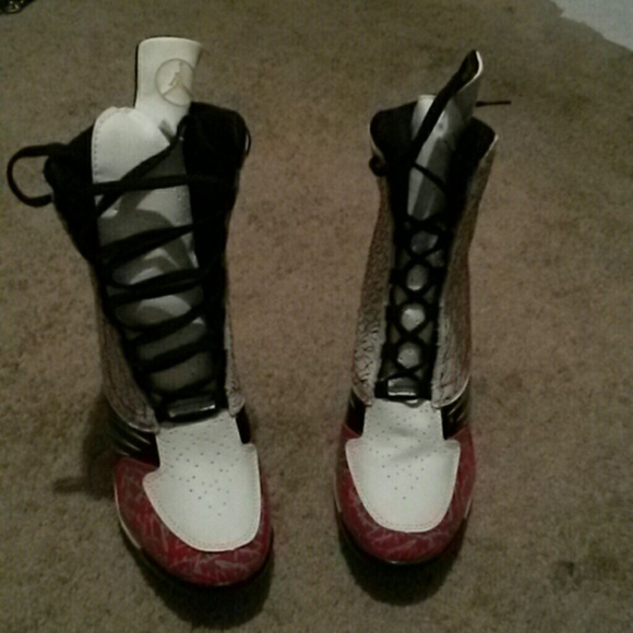 Sneaker heel
