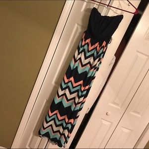 Women's medium dress navy  teal and pink chevron