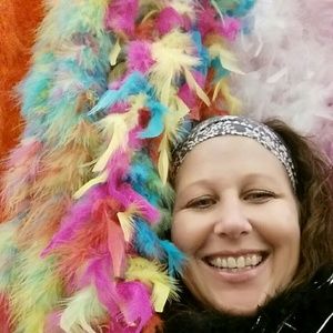 Meet your Posher, Nanette