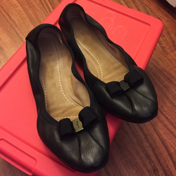 NWOT "My Joy" Salvatore Ferragamo Black