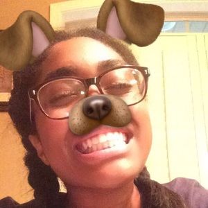 Meet your Posher, Makayla