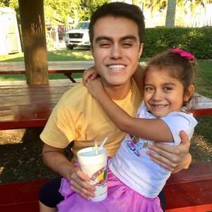 Meet your Posher, Eduardo