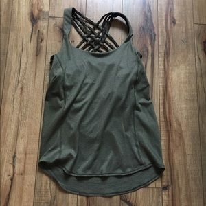 Wild tank size 6 EUC
