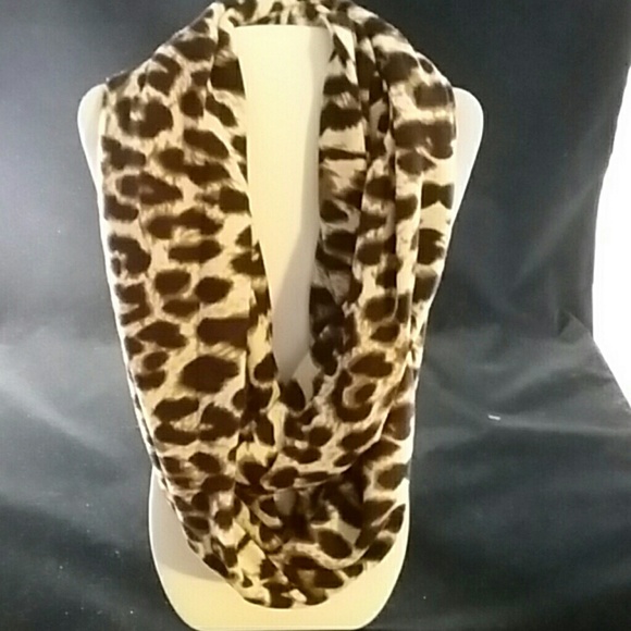 Accessories - Leopard print infinity scarf