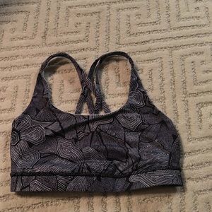 Lululemon sports bra sz. 6
