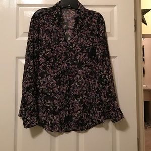 Express Tops - ‼️FLASH SALE‼️Express Floral Portofino Blouse Express Tops - ‼️FLASH SALE‼️Express Floral Portofino Blouse