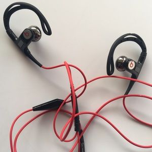 SOLD 🎶 Power Beats by Dre 🎶
