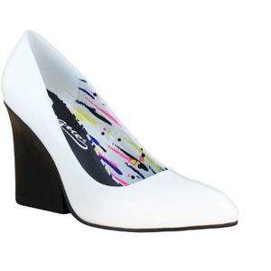 Vogue Target White Pumps