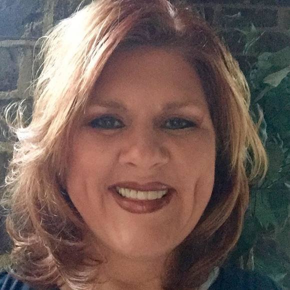 Meet your Posher, Sherrie