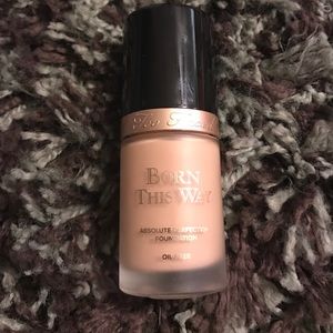 Born this way too faced foundation