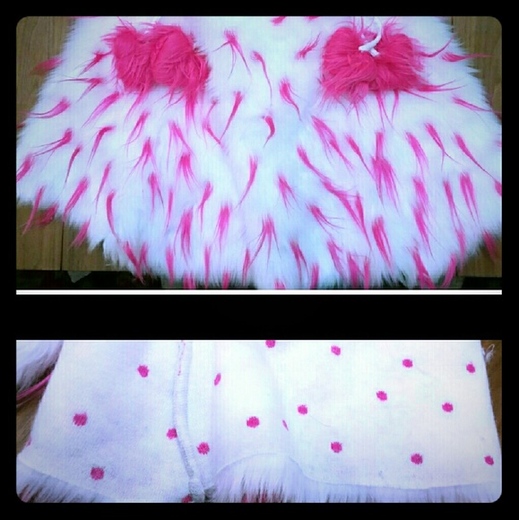 IHEARTRAVES Pink and white fluffies