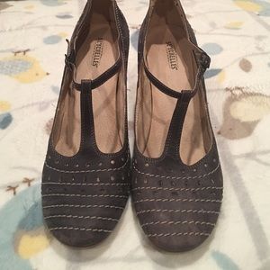 Seychelles blue leather heeled t-straps.