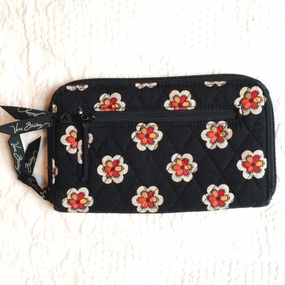 VERA BRADLEY wallet / clutch