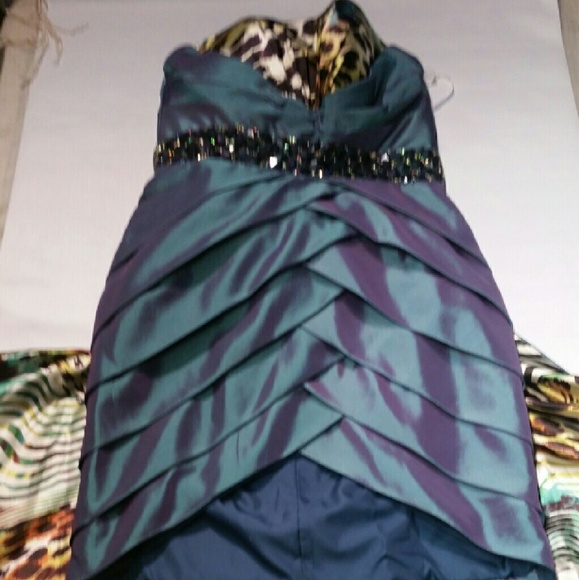 UNIQUE FORMAL Dress!!!! - BRAND NEW WITH TAGS - Picture 6 of 8