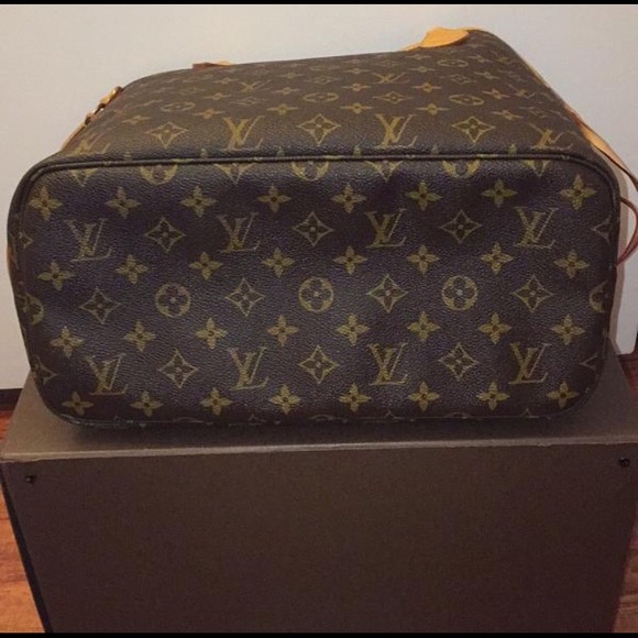 SOLD - Picture 2 of 4