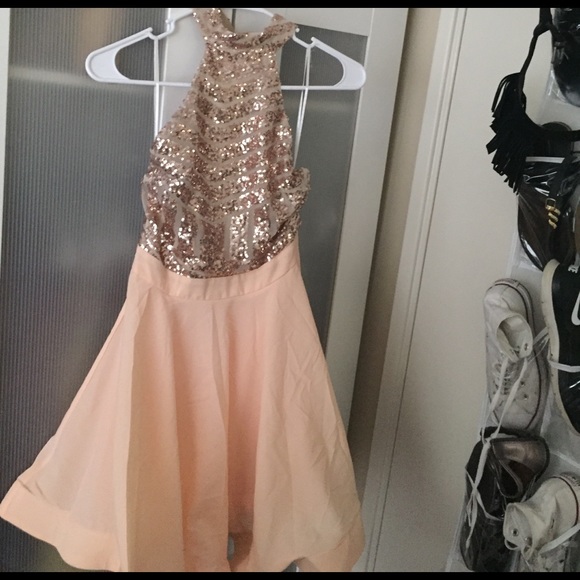 Xenia Short Dress - Picture 4 of 6