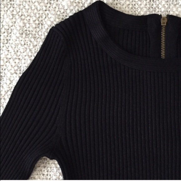 SOLD Ribbed Sweater - Picture 4 of 4