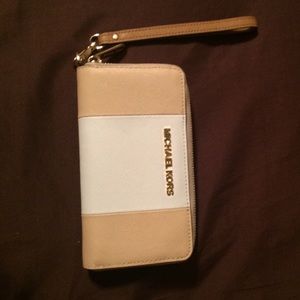 MK Wallet/wristlet
