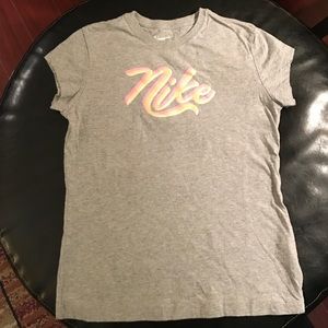 Nike girls size Lg grey t-shirt