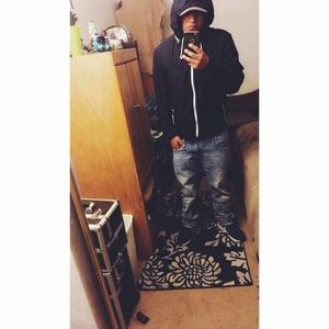 Meet your Posher, Adrian