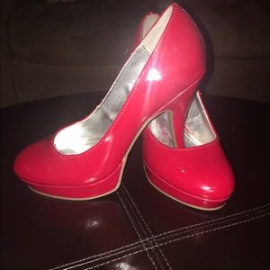 Kenneth Cole Unlisted Red Pump Heels