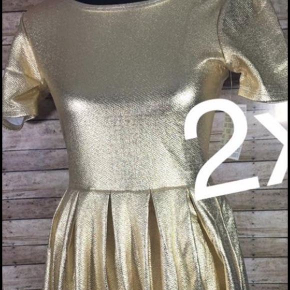LuLaRoe Dresses - Lularoe 2xl gold Amelia LuLaRoe Dresses - Lularoe 2xl gold Amelia
